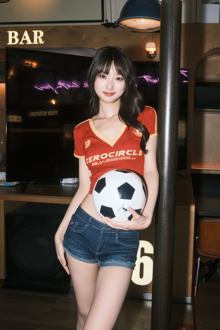 卡利亚里女装档次解析：热门赛事同款品质揭秘